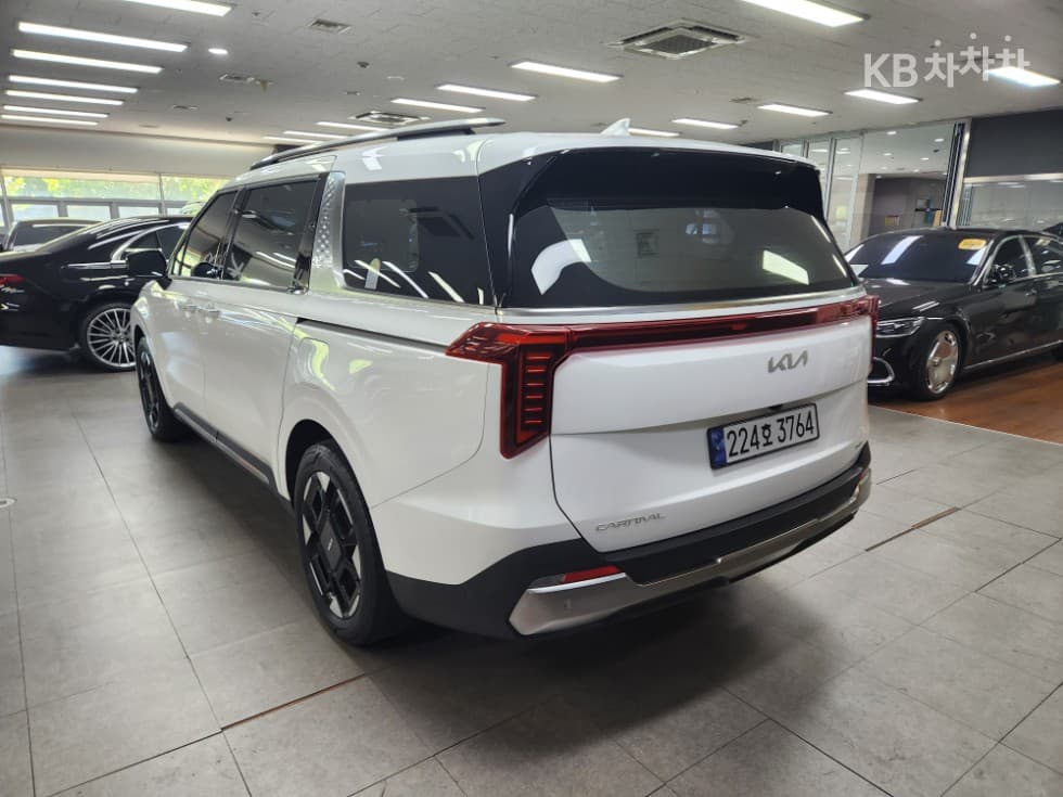 Kia The New (facelift) Carnival Hybrid 4th generation1.6 HEV 9-seater Noblesse - 5
