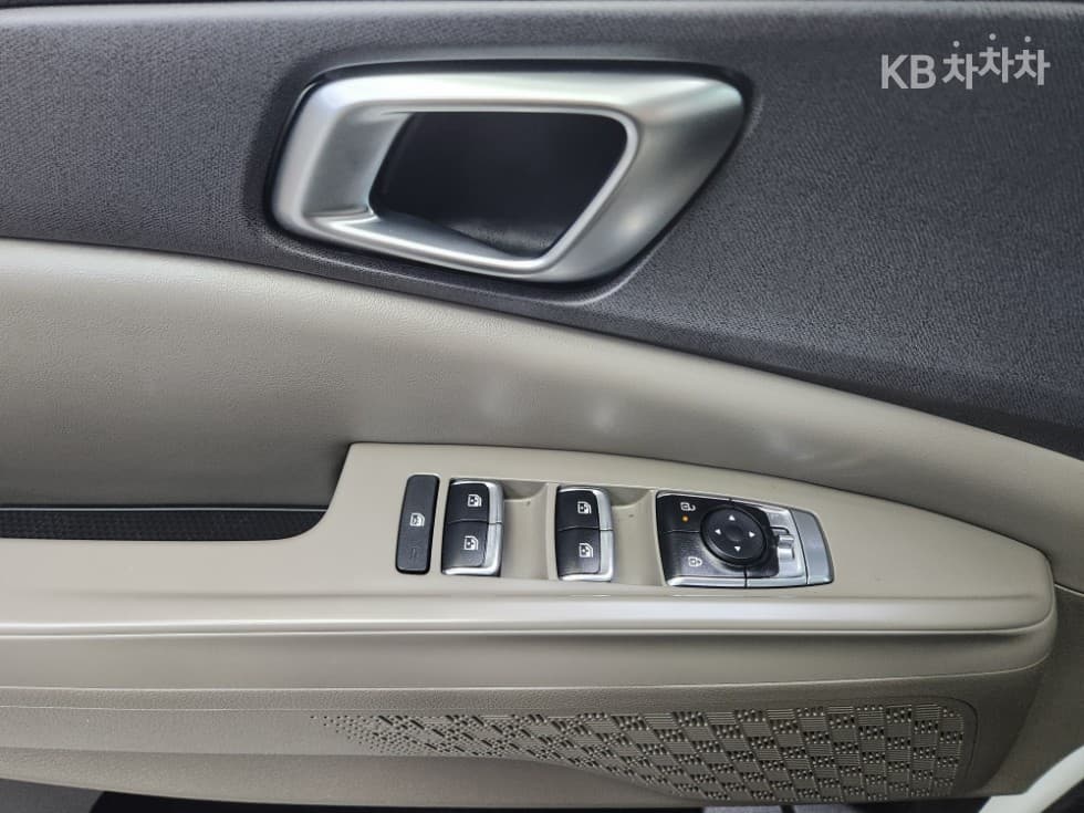 Kia The New (facelift) Carnival Hybrid 4th generation1.6 HEV 9-seater Noblesse - 7