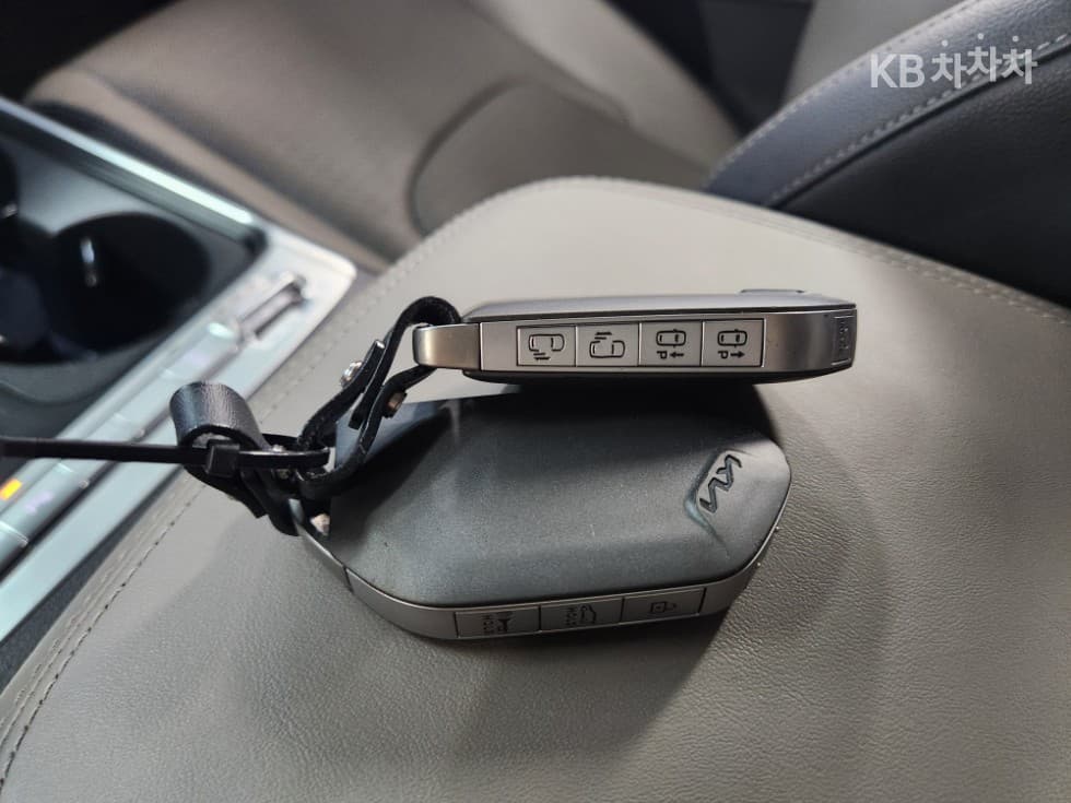 Kia The New (facelift) Carnival Hybrid 4th generation1.6 HEV 9-seater Noblesse - 22