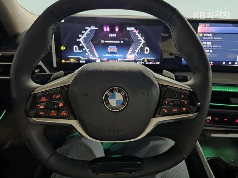 BMW 3 Series (G20)320i Online Exclusive - 15