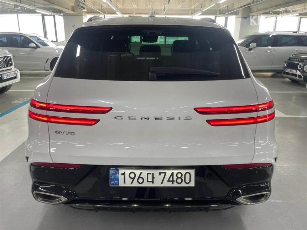 Genesis GV70Gasoline 2.5T 2WD - 4