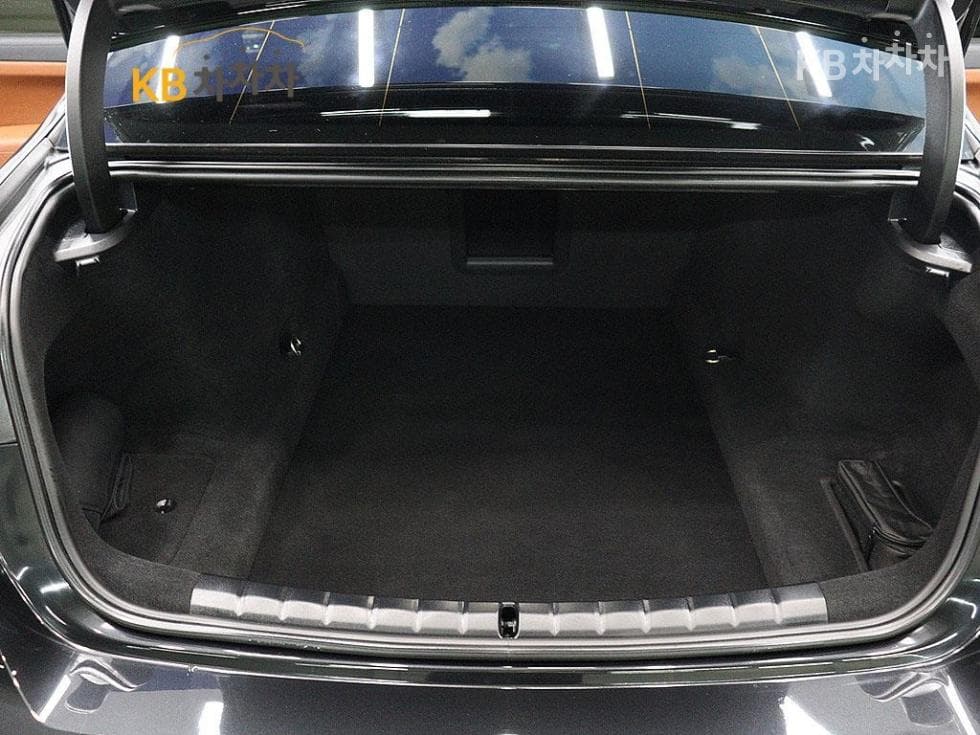 BMW 7시리즈(G70)740i xDrive M Sport Limited - 5