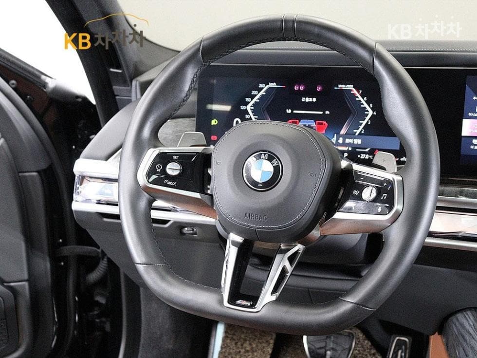 BMW 7시리즈(G70)740i xDrive M Sport Limited - 15