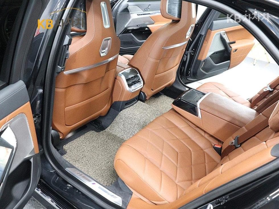 BMW 7시리즈(G70)740i xDrive M Sport Limited - 16
