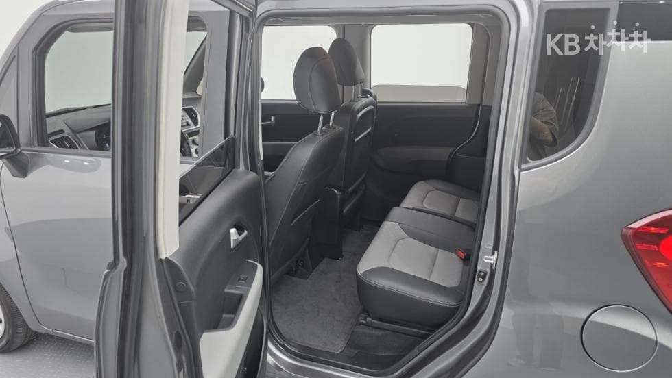 Kia The New (facelift) Ray (van)1.0 Gasoline Prestige - 16