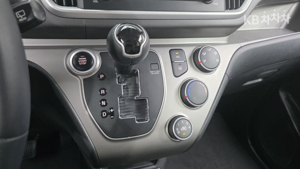 Kia The New (facelift) Ray (van)1.0 Gasoline Prestige - 25