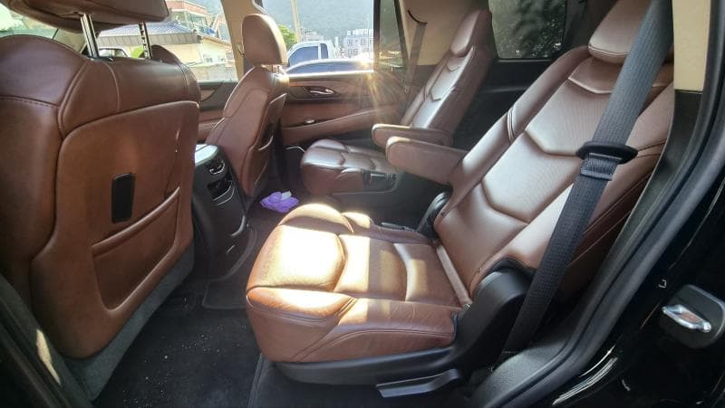 캐딜락 ESCALADE(4-то поколение)6.2 V8 - 6