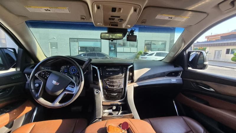 캐딜락 ESCALADE(4-то поколение)6.2 V8 - 7