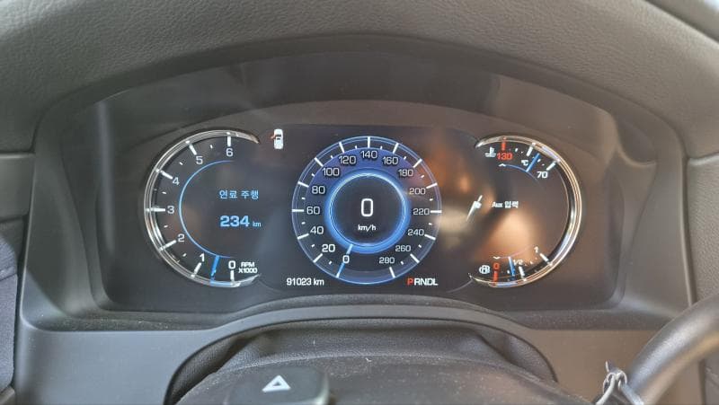 캐딜락 ESCALADE(4-то поколение)6.2 V8 - 9