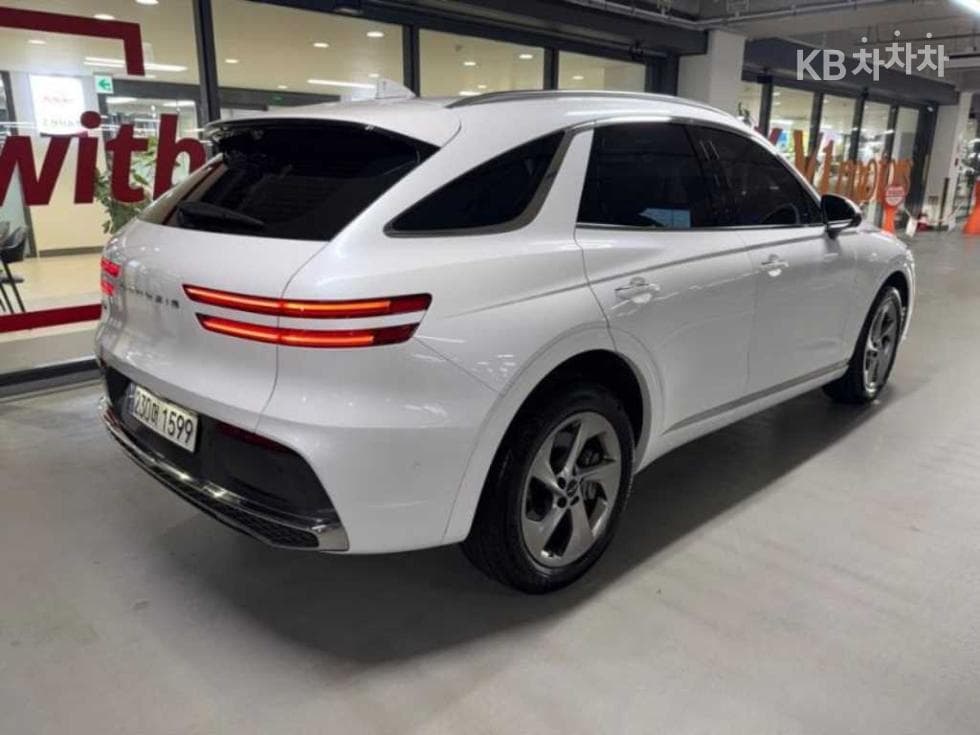 Genesis GV70Gasoline 2.5T 2WD - 4