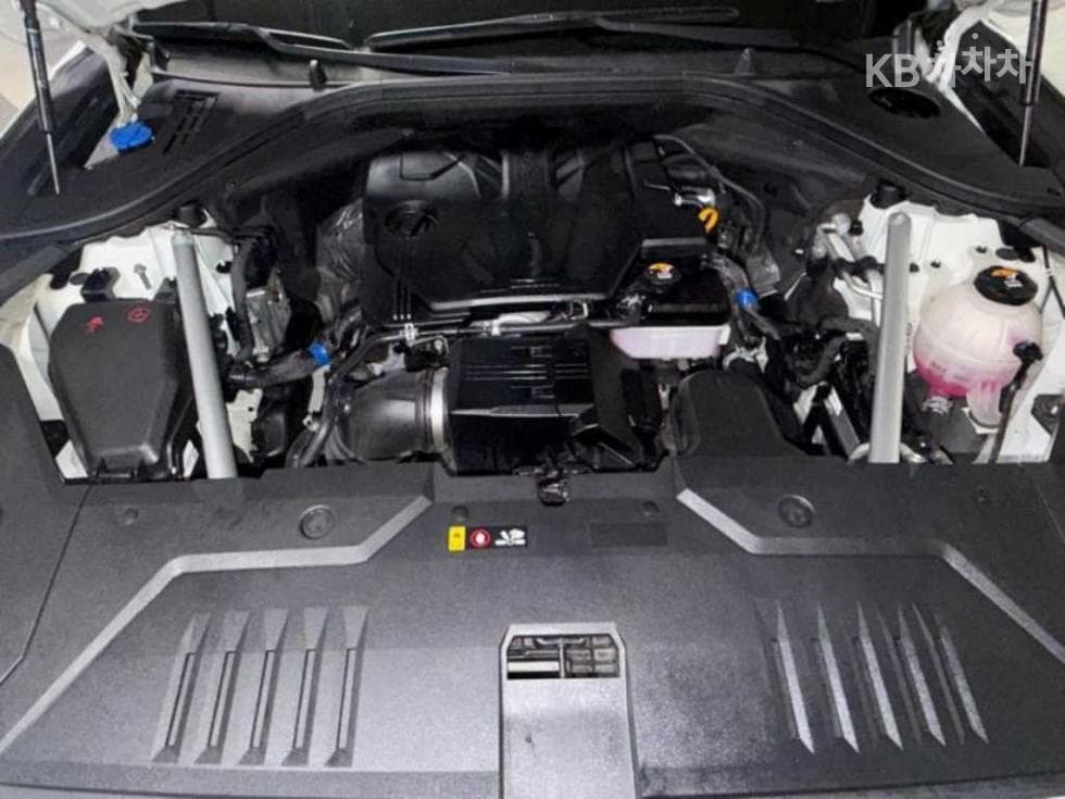Genesis GV70Gasoline 2.5T 2WD - 19