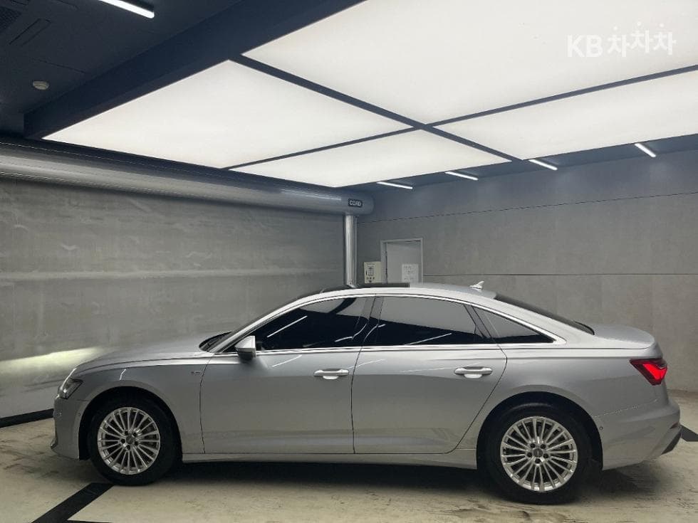 Audi A6(C8)45 TFSI Premium - 4