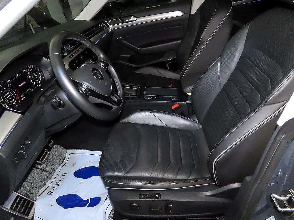 Volkswagen Arteon2.0 Турбо Дизел Инжекция Prestige - 6