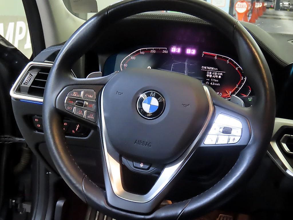 BMW 3 Series (G20)320i Touring Luxury Line - 8