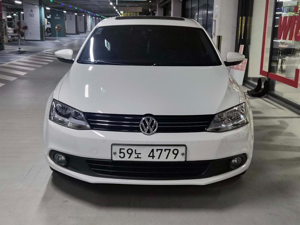 Volkswagen Нов Jetta2.0 Турбо Дизел Инжекция 6세대 - 2