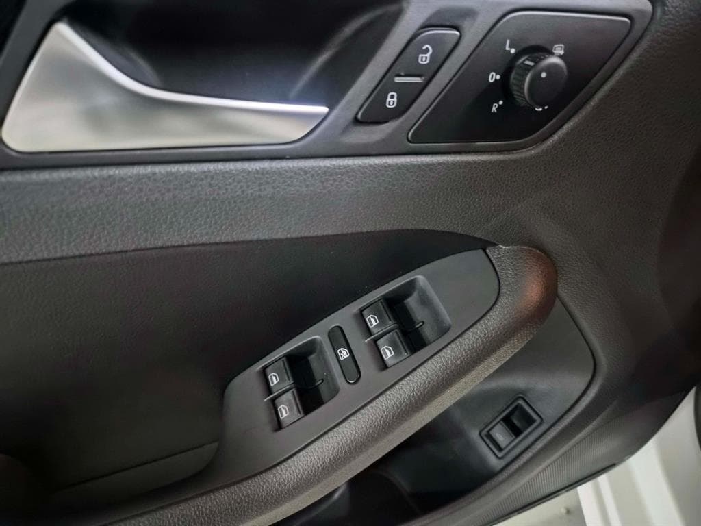 Volkswagen Нов Jetta2.0 Турбо Дизел Инжекция 6세대 - 12