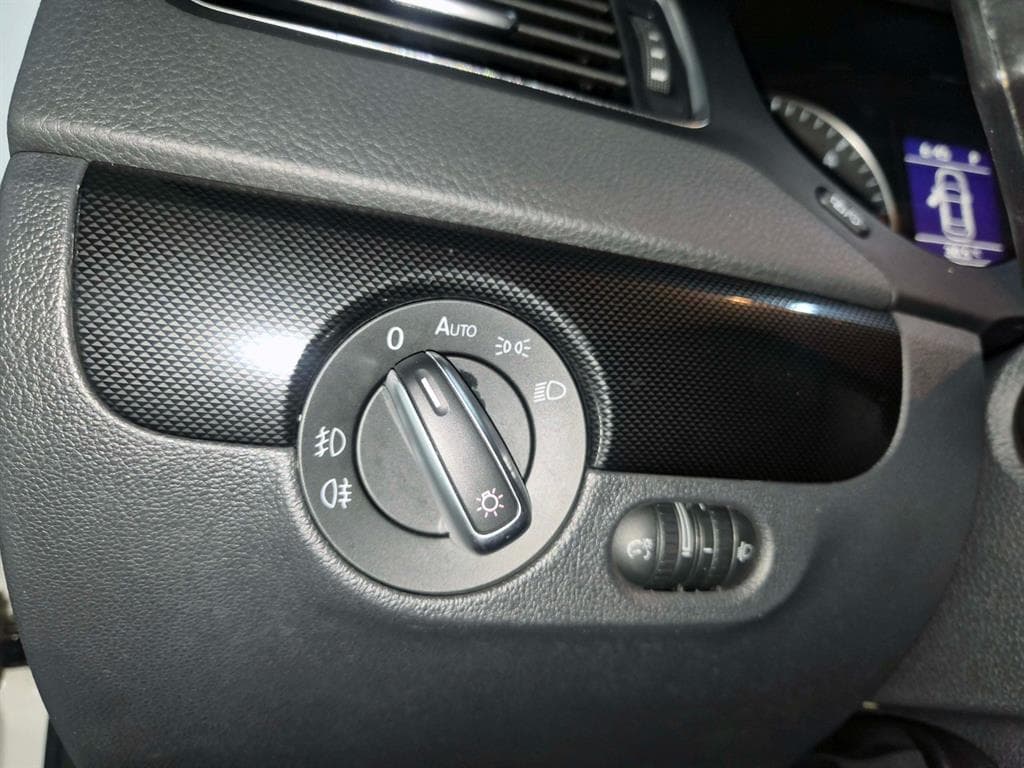 Volkswagen Нов Jetta2.0 Турбо Дизел Инжекция 6세대 - 13