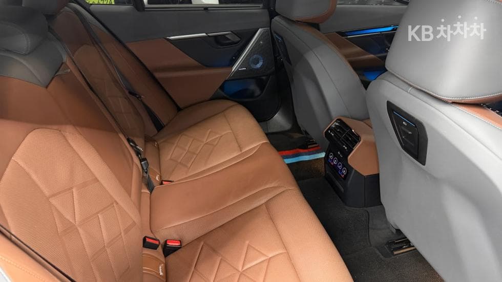BMW i5M60 xDrive Standard - 10