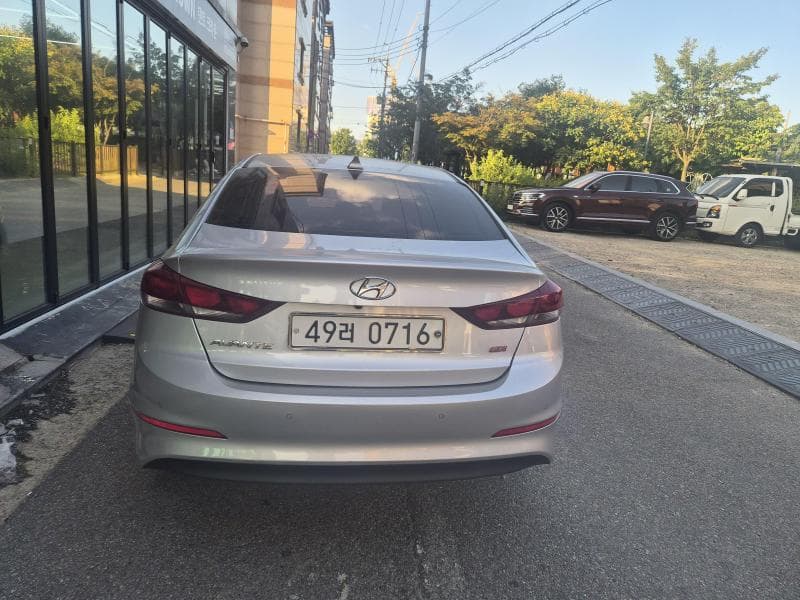 Хюндай Avante (Elantra)AD1.6 GDi Modern - 4