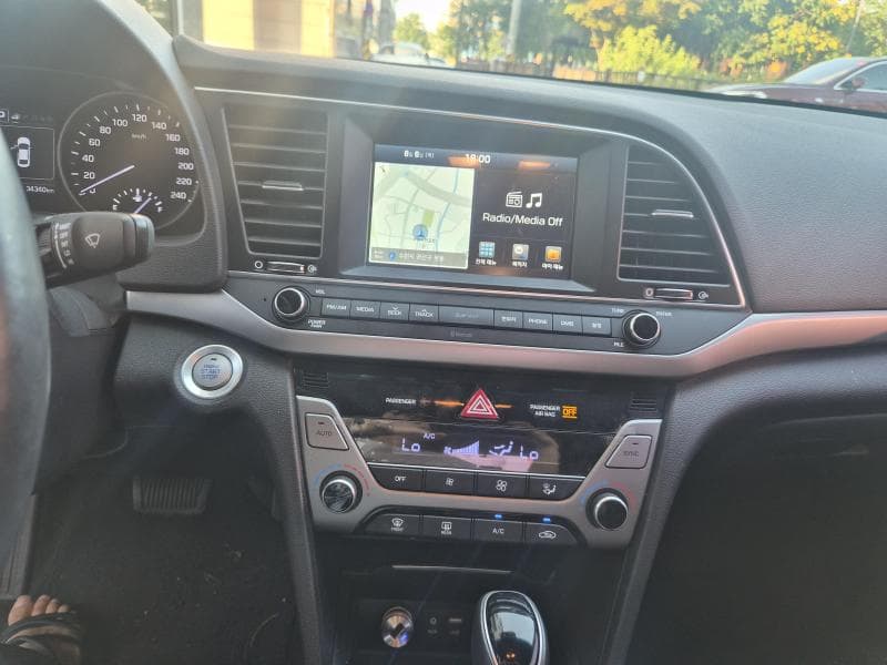 Хюндай Avante (Elantra)AD1.6 GDi Modern - 9