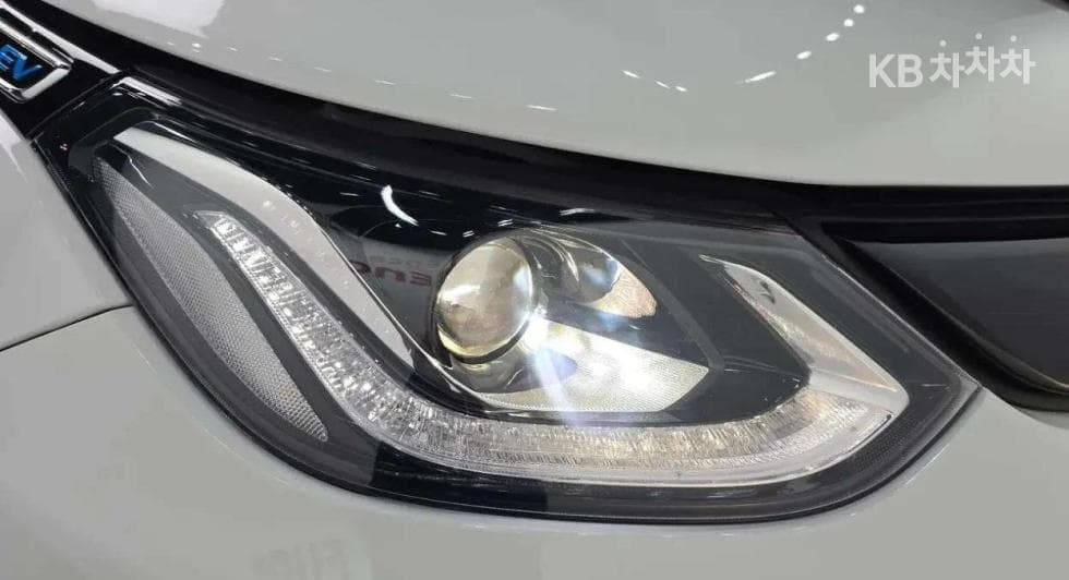 Джи Ем Корея Chevrolet 볼트 EVEV PREMIER - 17
