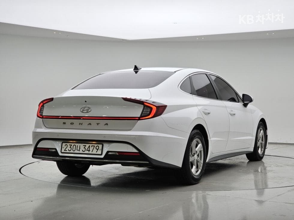 Hyundai Sonata (DN8)2.0 Premium - 3