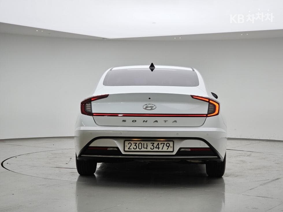 Hyundai Sonata (DN8)2.0 Premium - 4