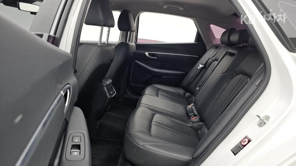Hyundai Sonata (DN8)2.0 Premium - 13