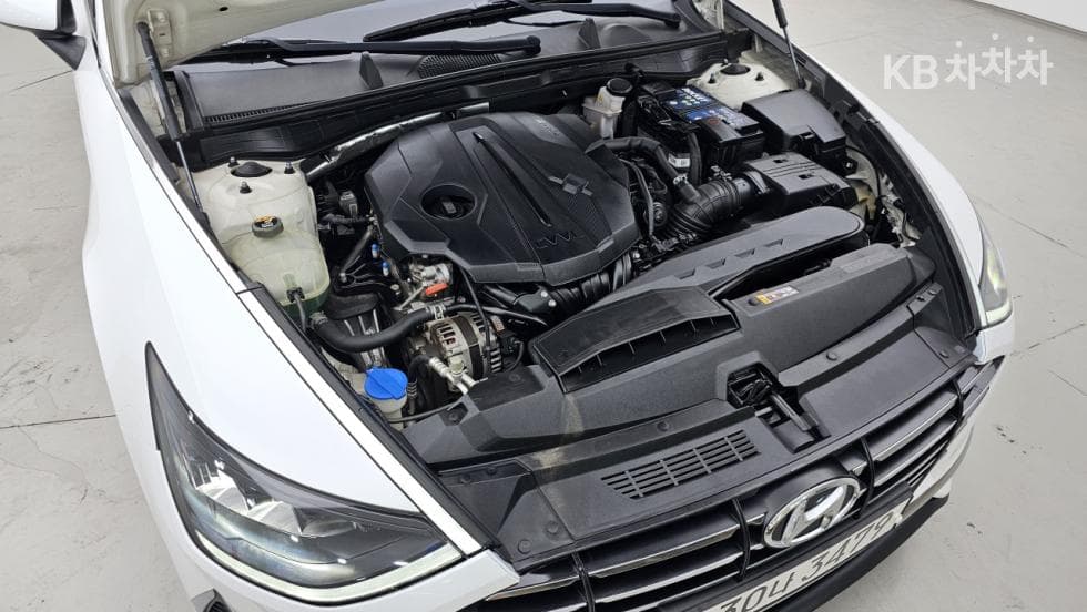 Hyundai Sonata (DN8)2.0 Premium - 17