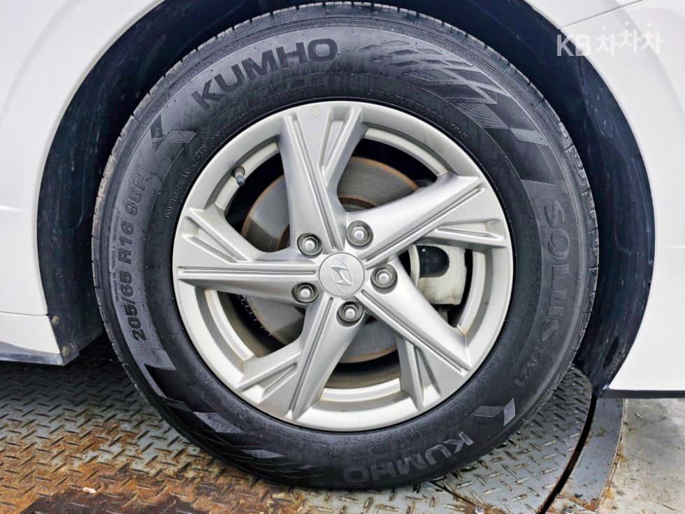 Hyundai Sonata (DN8)2.0 LPG Rental car Smart - 23