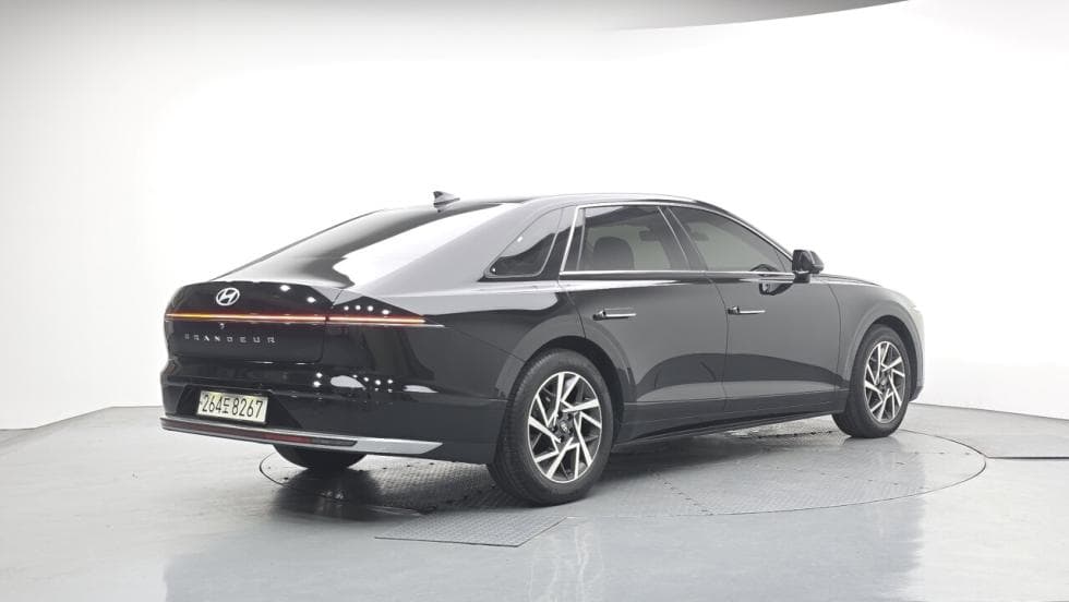 Hyundai The All New Grandeur (Azera) Hybrid1.6 Turbo Gasoline Exclusive - 2