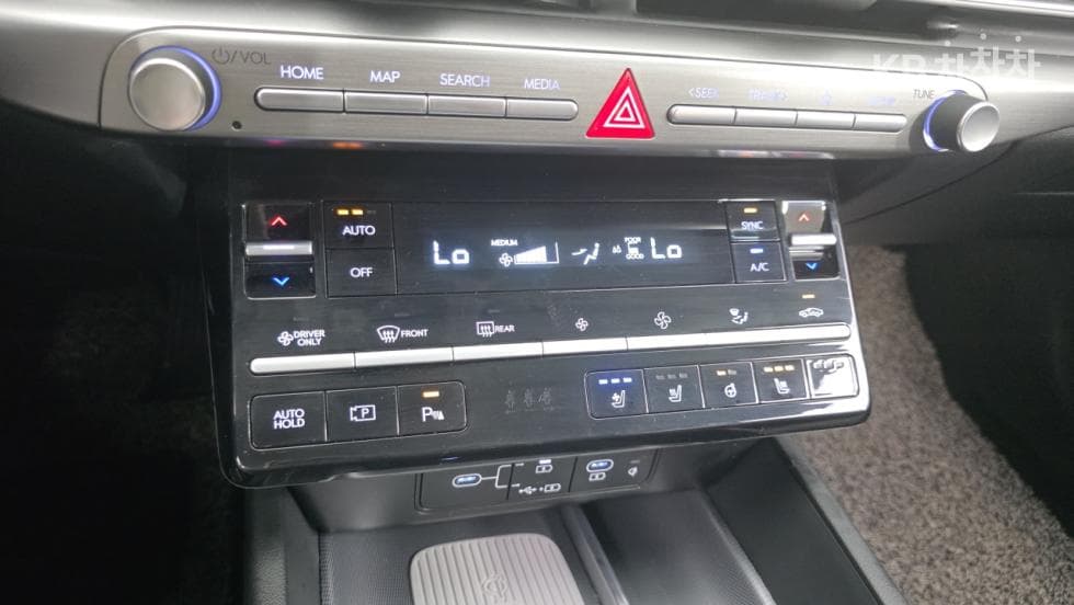 Hyundai The All New Grandeur (Azera) Hybrid1.6 Turbo Gasoline Exclusive - 26