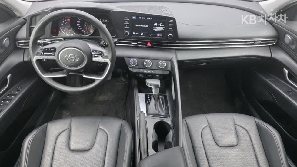 Hyundai All New Avante (Elantra)(CN7)1.6 Gasoline Smart - 12