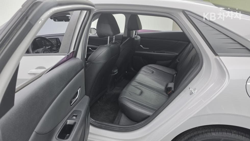 Hyundai All New Avante (Elantra)(CN7)1.6 Gasoline Smart - 16