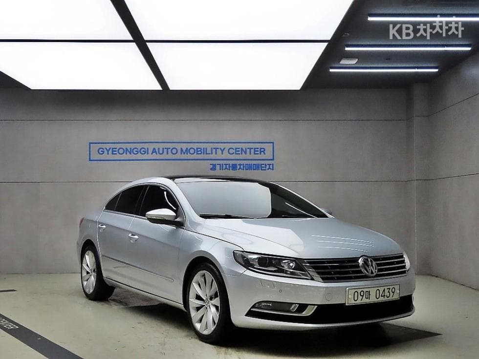 Volkswagen Нов CC 2.0 Турбонагнетен Стратифициран Инжекция (ВВ) - Image 1
