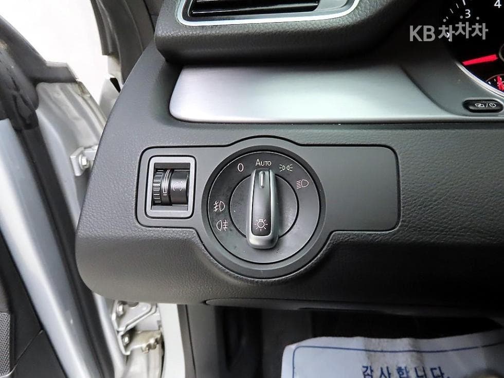 Volkswagen New CC2.0 Turbocharged Stratified Injection (VW) - 12