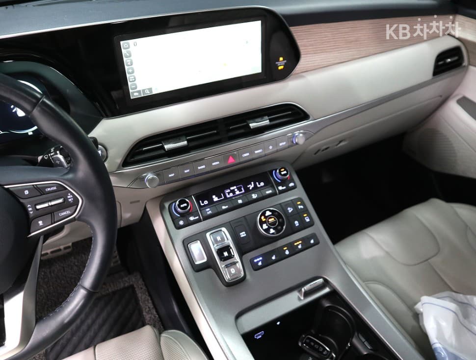 Hyundai Palisade3.8 Gasoline 7-seater (Limousine) AWD Prestige - 11