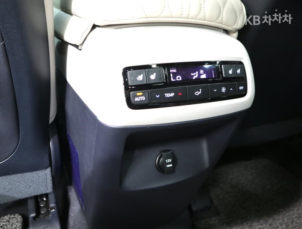 Hyundai Palisade3.8 Gasoline 7-seater (Limousine) AWD Prestige - 14