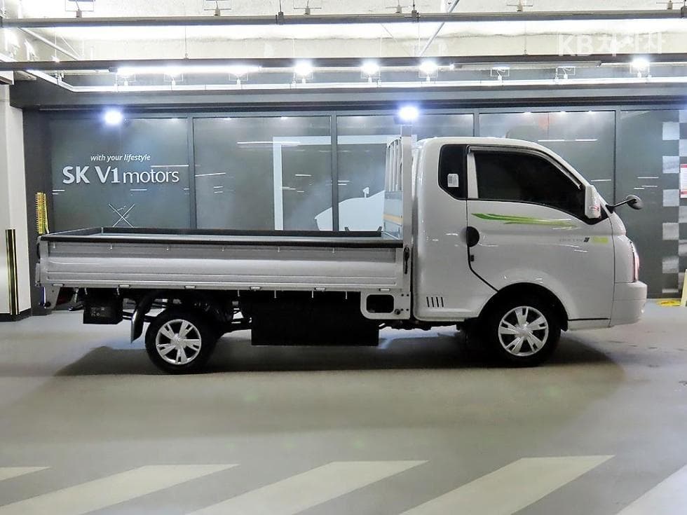 Hyundai Porter 2 일렉트릭Super Cab Extra Long Premium Special (special feature/edition) - 3
