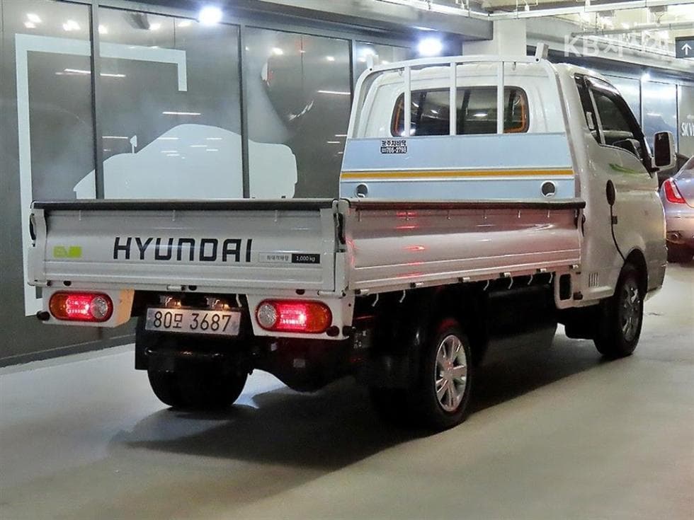 Hyundai Porter 2 일렉트릭Super Cab Extra Long Premium Special (special feature/edition) - 4