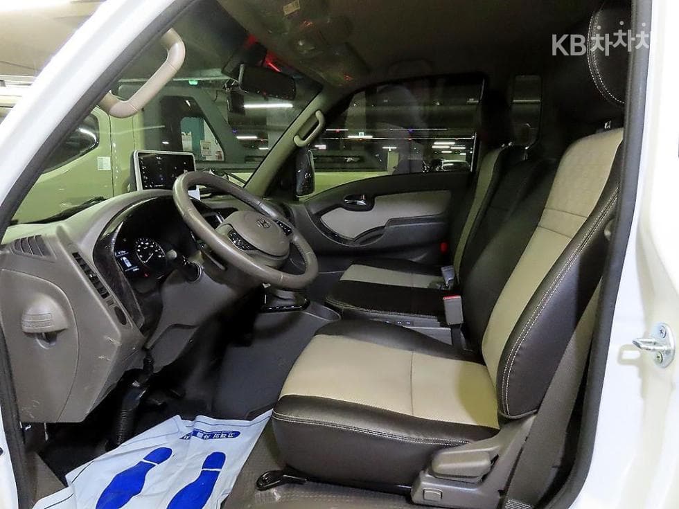 Hyundai Porter 2 일렉트릭Super Cab Extra Long Premium Special (special feature/edition) - 7