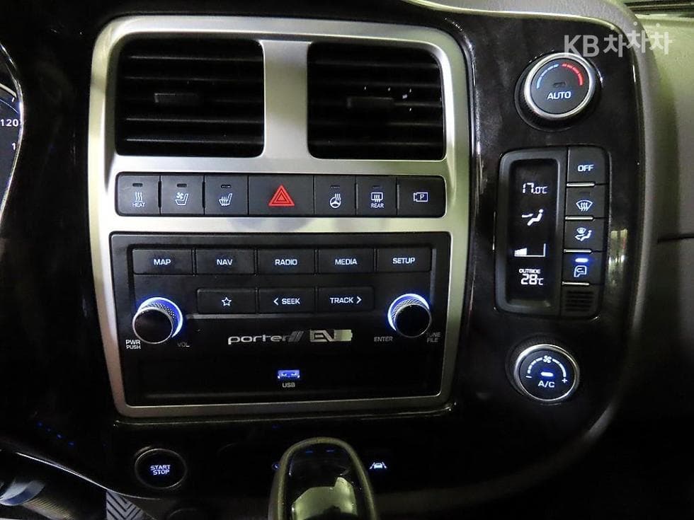 Hyundai Porter 2 일렉트릭Super Cab Extra Long Premium Special (special feature/edition) - 11