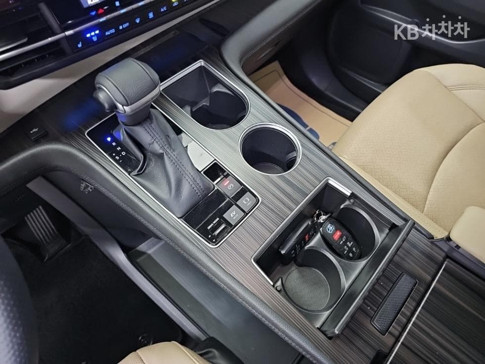 Toyota Sienna2.5L хибрид 2WD - 8