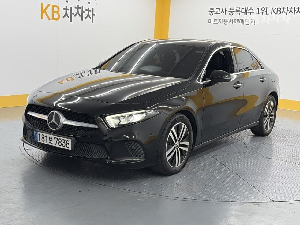 Mercedes-Benz A클래스(W177) A220 Sedan - - Image 1