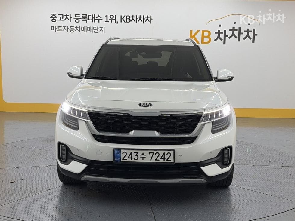 Kia Seltos1.6 Gasoline Turbo 2WD Signature - 2