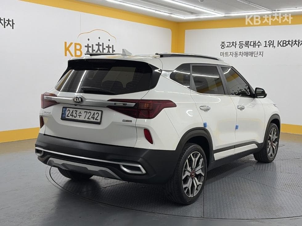Kia Seltos1.6 Gasoline Turbo 2WD Signature - 4