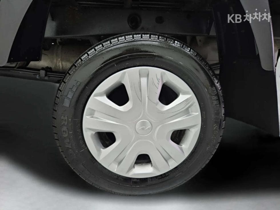 Kia The New (facelift) Bongo 3 (light truck)LPG 1 Ton King Cab Extra Long 2WD L - 20