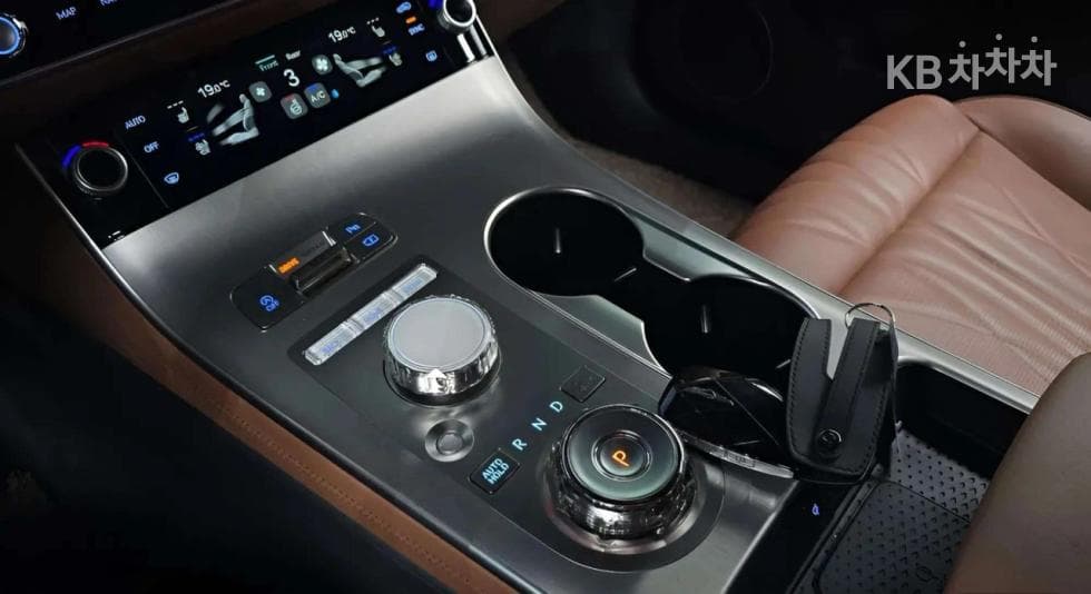 Дженезис GV70Бензин 2.5T AWD - 9