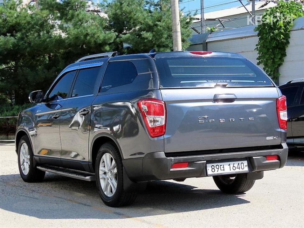 КейДжи Мобилити Rexton 스포츠2.2 4x4 Престиж - 3