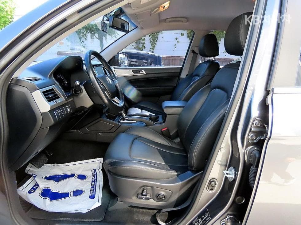КейДжи Мобилити Rexton 스포츠2.2 4x4 Престиж - 5